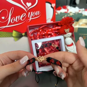 دستبند طلا ظریف با آویز قلب