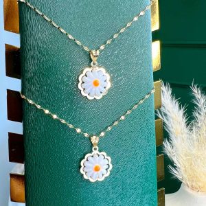 آویز گل بابونه